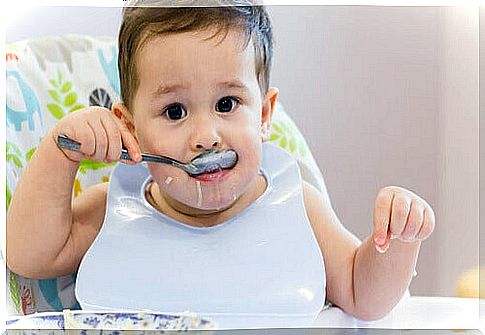 5 ways to get a small child to eat themselves