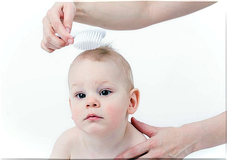 Caring for the scalp of the baby's scalp