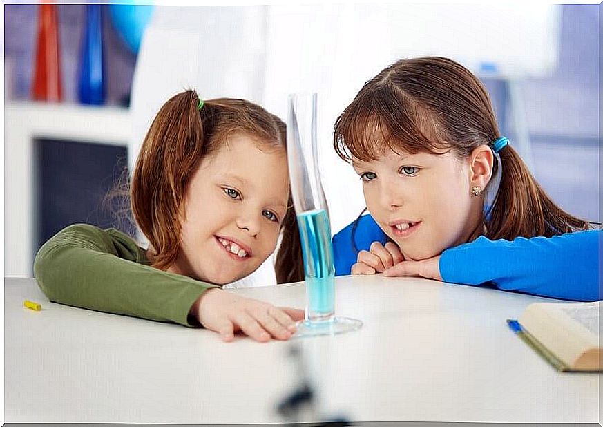 Child science education: 4 experiments with water