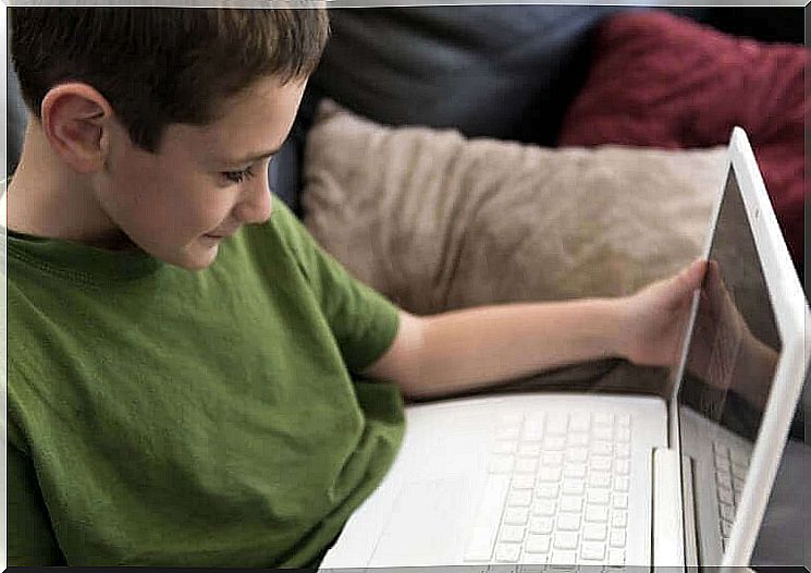 It is the responsibility of the parents to monitor the child's use of the Internet.