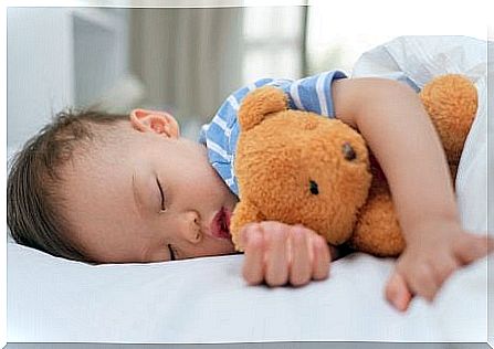 How to get a child to sleep alone?