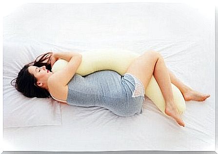 This will make you sleep better during pregnancy