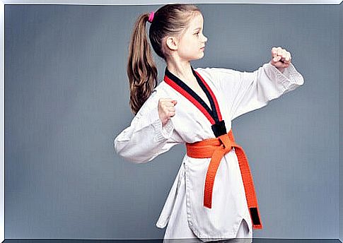 How to teach a child to defend himself?