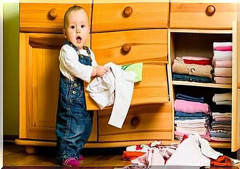 Children love to have their parents dress in unison with them