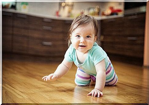 Walking exercises for baby - 3 tips